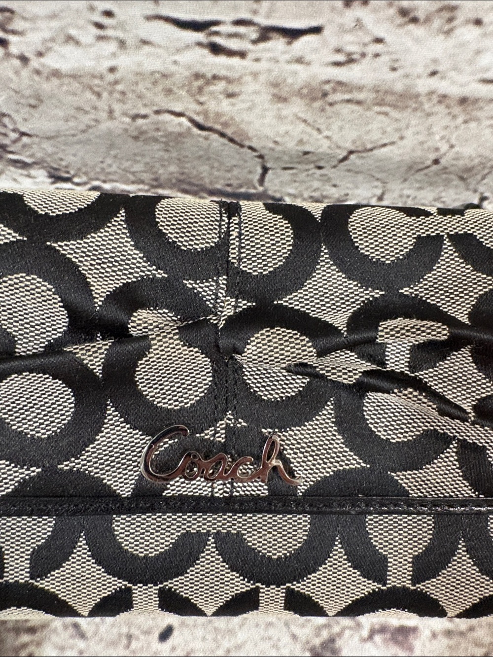 Coach Kristin Op Art Signature Checkbook Wallet. - Picture 6 of 11